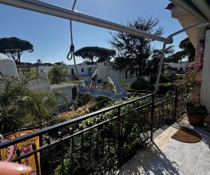 Ampio appartamento in residence con uso giardino affitto agosto