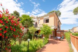 Villa con giardino in affitto - residence esclusivo
