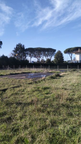 Villa angolare con doppia esposizione, 500 metri dal mare